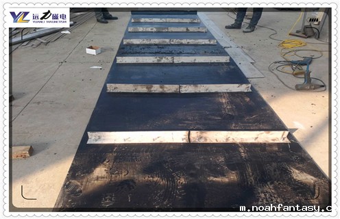 斜皮带上装除铁器