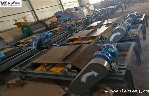 电磁自卸式除铁器安装示意图