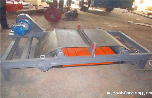 矿用悬挂自卸式永磁带式除铁器